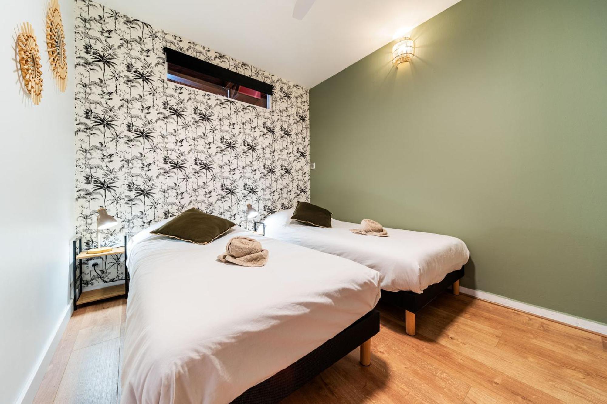 Les Baroudeurs Hostel サン・ピエール エクステリア 写真