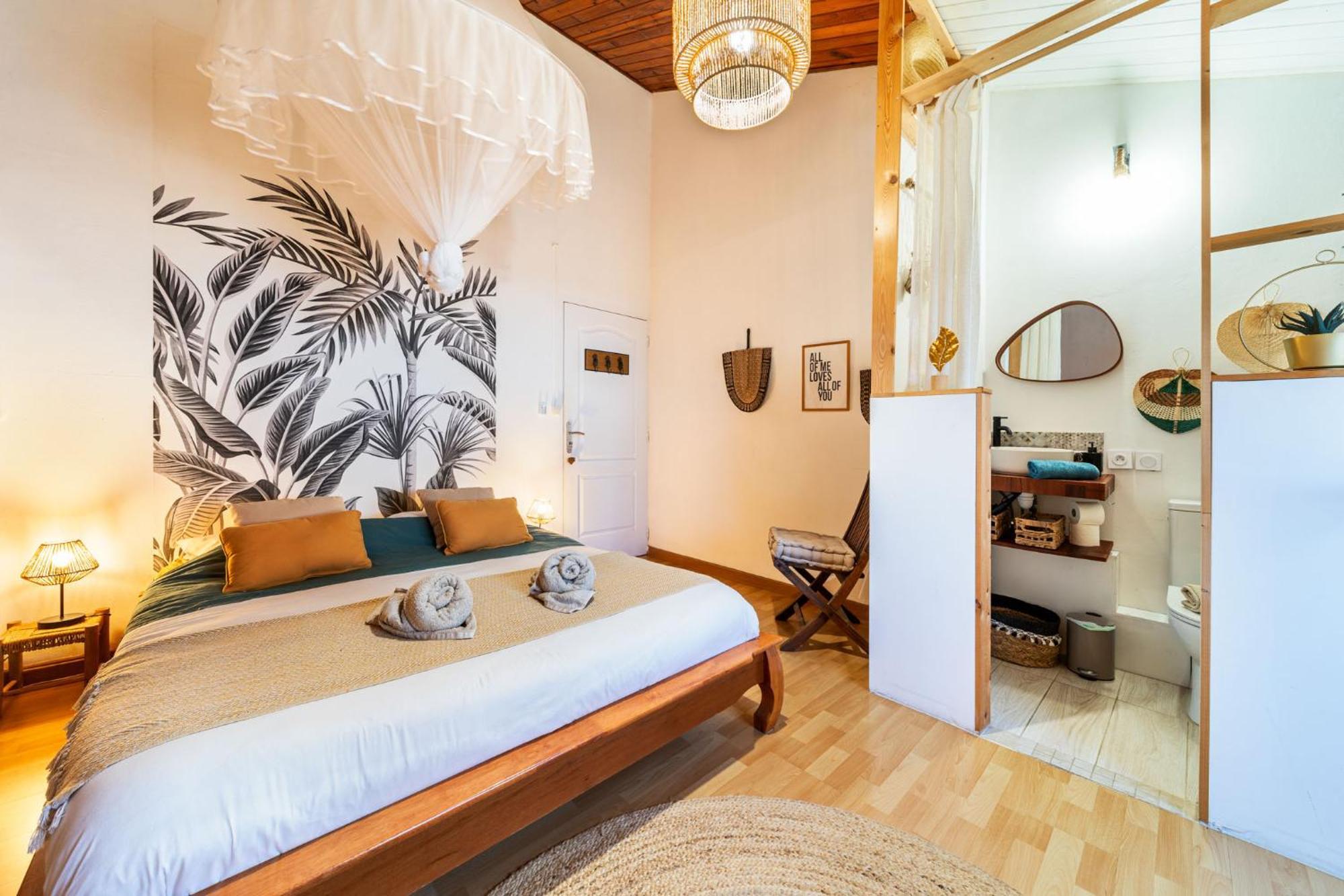Les Baroudeurs Hostel サン・ピエール エクステリア 写真